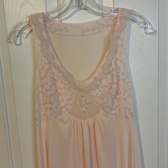Shadowline Soft Pink Lace Trim Robe and Nightgown Set. Size S.  Vintage. - Picture 6 of 12